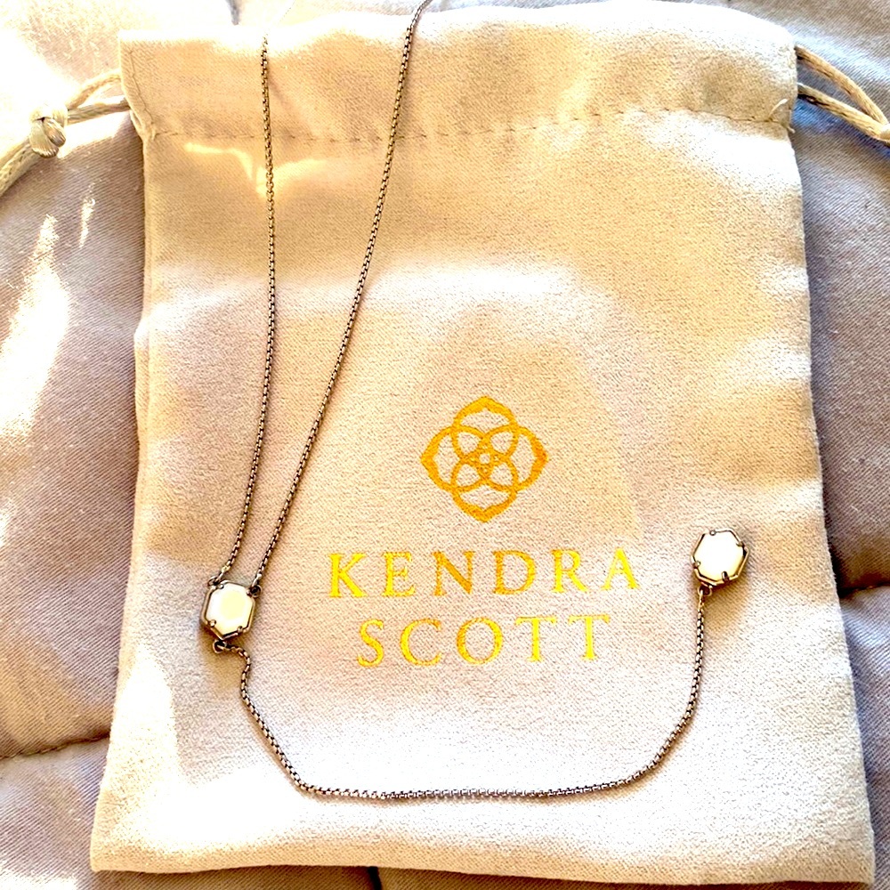 Beautiful Kendra Scott Necklace